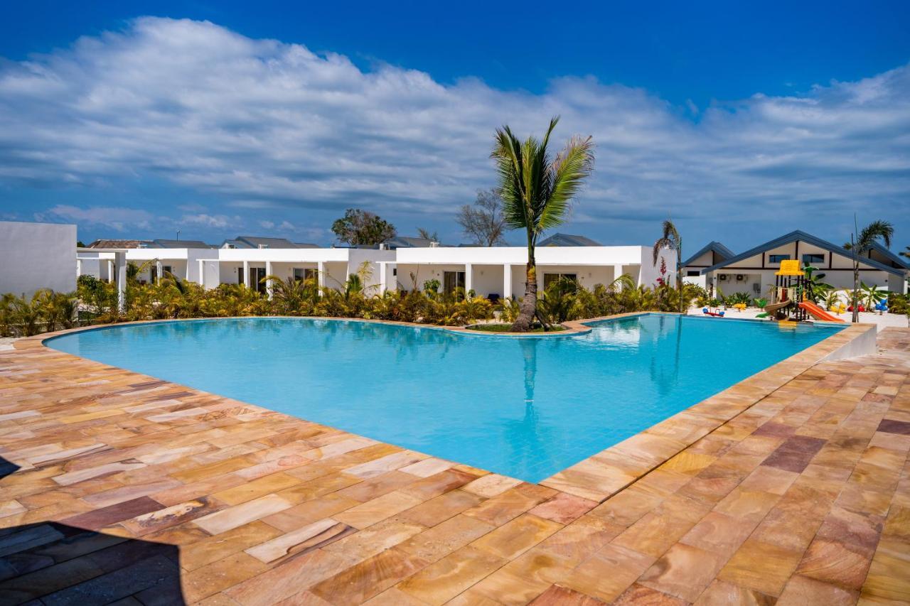 You&Me Resort Pagoda Beach Buitenkant foto
