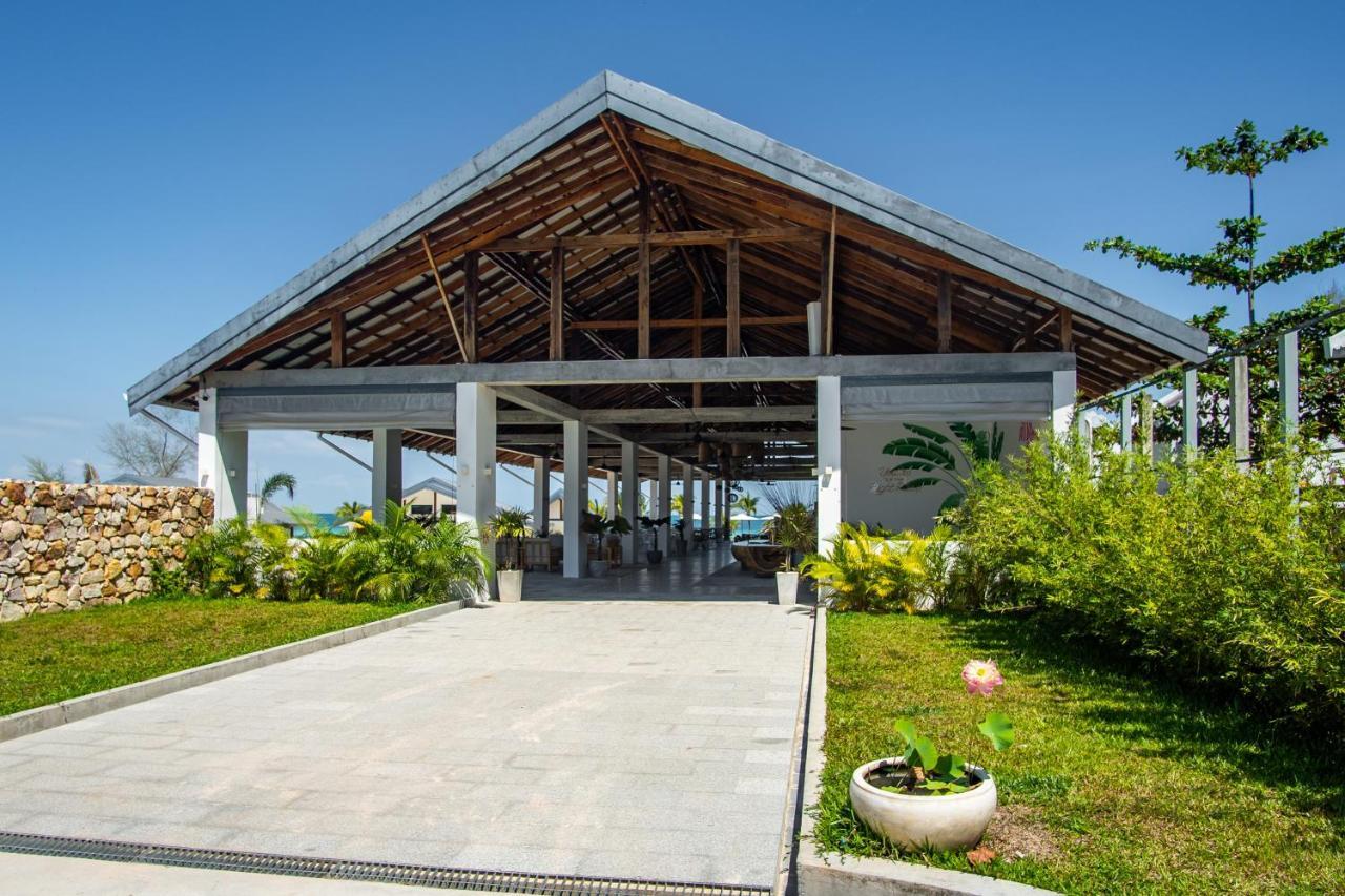 You&Me Resort Pagoda Beach Buitenkant foto