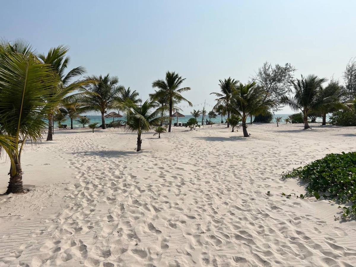 You&Me Resort Pagoda Beach Buitenkant foto